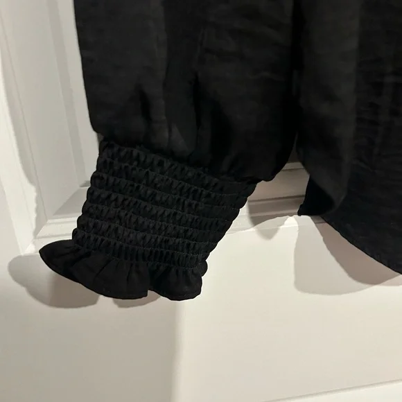 Black sill blouse with accent on neck and sleeves - Picture 3 of 3